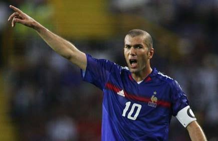 Zinedine Zidane Tukangi Paris Saint Germain