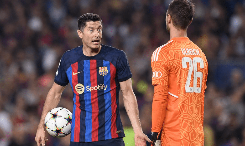 Lewandowski Mimpi Main Bareng Lionel Messi