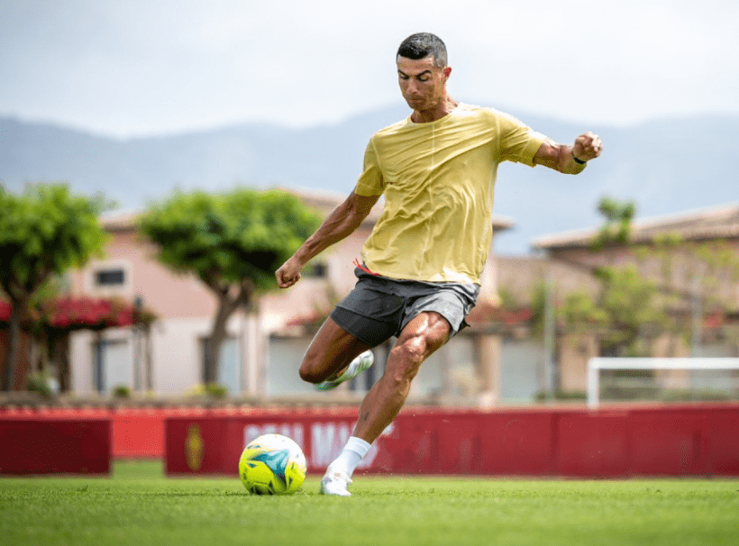Ronaldo Resmi Gabung Dengan Klub Saudi Al Nassr