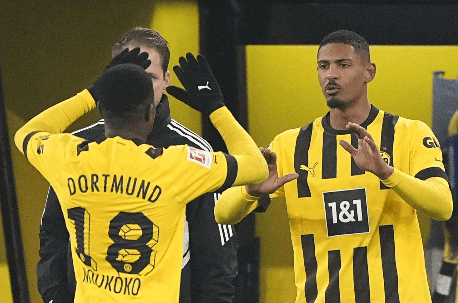 Lakukan Debut, Haller Tertegun Lihat Sambutan Fans Dortmund