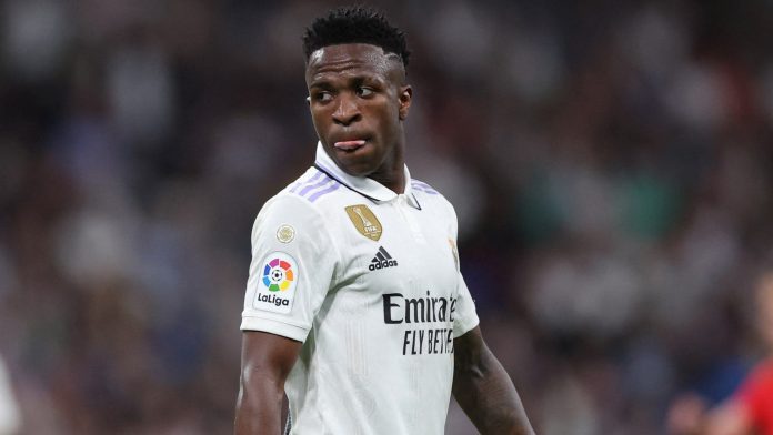 Terus-terusan Jadi Korban Rasisme, Vinicius Jr Ingin Pergi Dari Real Madrid?