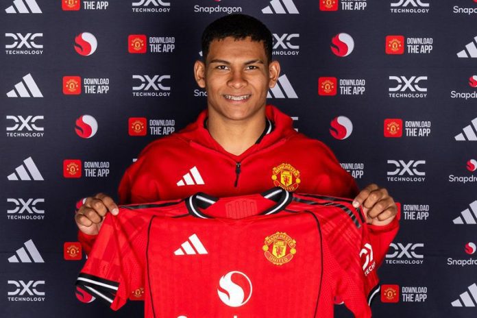 manchester united diego leon