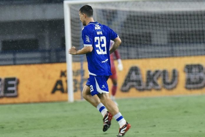 thom haye persib