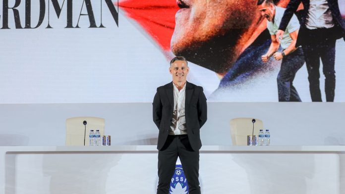 Shayne Pattynama John Herdman Shayne Pattynama John Herdman