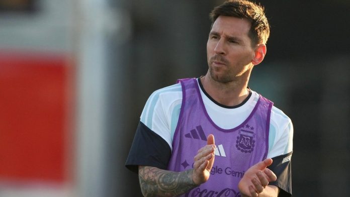 lionel messi belum fit