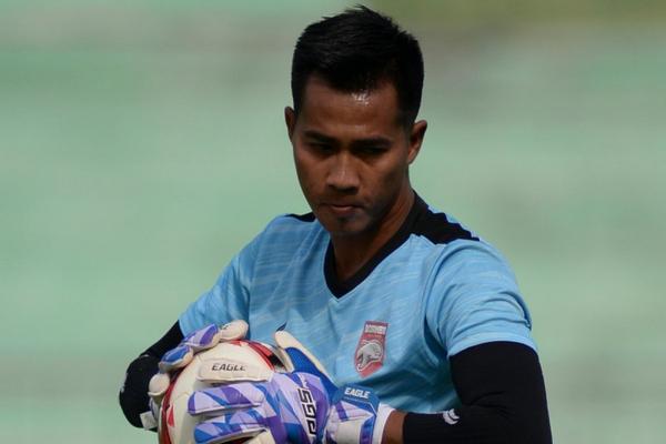Madura United perkenalkan Angga Saputro sebagai rekrutan perdana untuk musim baru Madura United perkenalkan Angga Saputro sebagai rekrutan perdana untuk musim baru