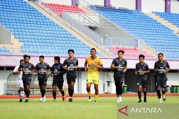 Persita Tangerang Resmi Melepas 13 Pemain dari Skuad, Daftar Keluar Diumumkan Persita Tangerang Resmi Melepas 13 Pemain dari Skuad, Daftar Keluar Diumumkan