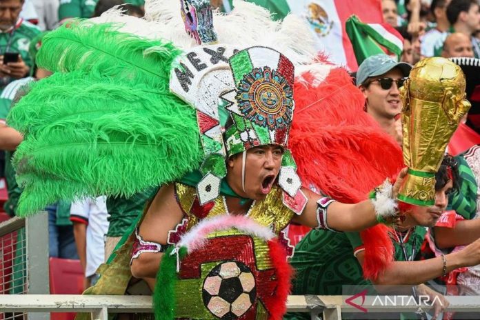 Aksi Suporter Timnas Meksiko Menjadi Sorotan dalam Dukungan untuk Tim Nasional Aksi Suporter Timnas Meksiko Menjadi Sorotan dalam Dukungan untuk Tim Nasional