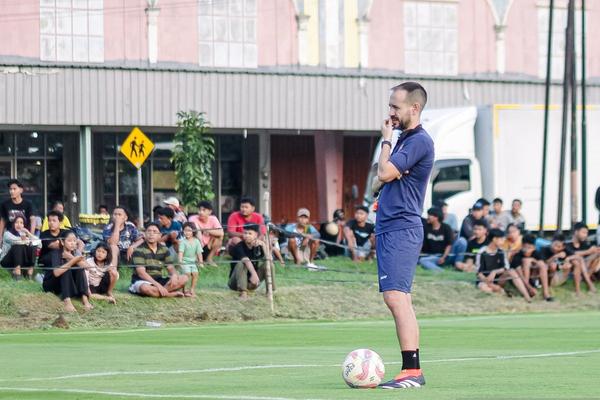Kembali Dipercaya Persijap, Mario Lemos Pasang Target Tinggi untuk Musim Baru Kembali Dipercaya Persijap, Mario Lemos Pasang Target Tinggi untuk Musim Baru