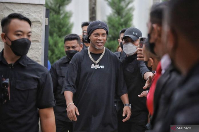 Ronaldinho Dikabarkan Merapat ke Ravenna FC, Klub Divisi Tiga Liga Italia Ronaldinho Dikabarkan Merapat ke Ravenna FC, Klub Divisi Tiga Liga Italia