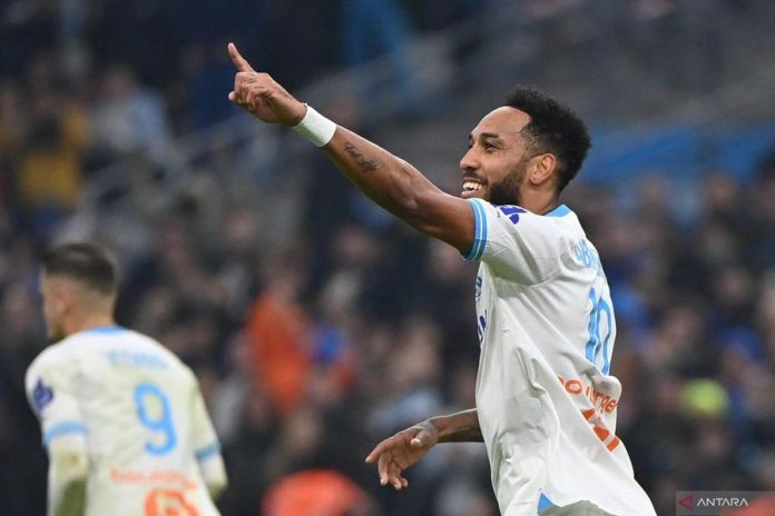 Aubameyang dikabarkan segera merapat ke Deportivo La Coruna pada musim ini Aubameyang dikabarkan segera merapat ke Deportivo La Coruna pada musim ini