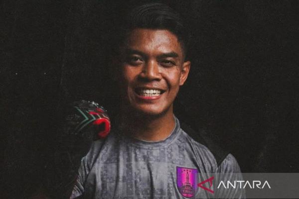 Persis Solo datangkan Teguh Amiruddin untuk perkuat sektor penjaga gawang Persis Solo datangkan Teguh Amiruddin untuk perkuat sektor penjaga gawang