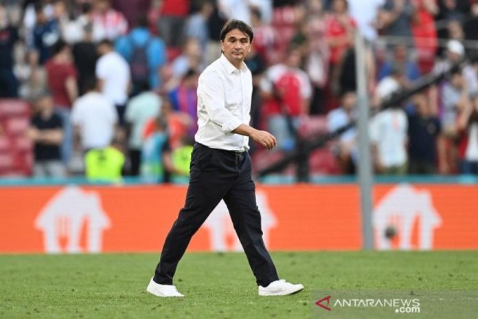 Zlatko Dalic Resmi Mundur dari Jabatan Pelatih Kepala Tim Nasional Kroasia Zlatko Dalic Resmi Mundur dari Jabatan Pelatih Kepala Tim Nasional Kroasia
