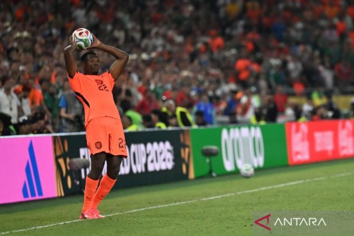 Real Madrid Resmi Datangkan Denzel Dumfries untuk Perkuat Sektor Bek Kanan