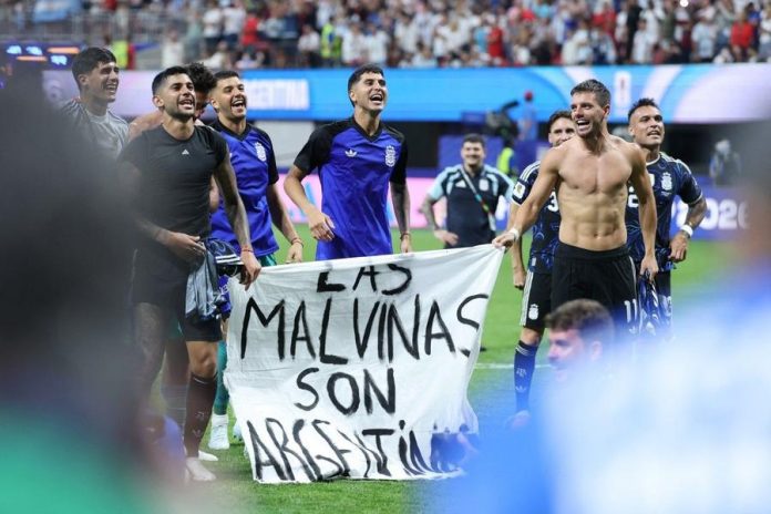 FIFA Dalami Insiden Malvinas sebelum Memutuskan Sanksi untuk Argentina FIFA Dalami Insiden Malvinas sebelum Memutuskan Sanksi untuk Argentina