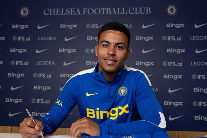 Morgan Rogers resmi bergabung dengan Chelsea setelah proses transfer rampung
