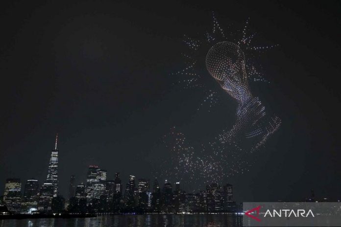 Pertunjukan Drone Disiapkan sebagai Penyambutan Jelang Final Piala Dunia 2026 Pertunjukan Drone Disiapkan sebagai Penyambutan Jelang Final Piala Dunia 2026
