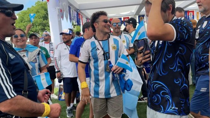 Suporter Argentina Ingin Lionel Messi Tetap Bermain Setelah Piala Dunia 2026 Suporter Argentina Ingin Lionel Messi Tetap Bermain Setelah Piala Dunia 2026