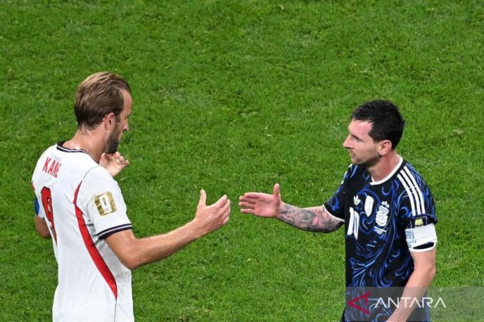 Harry Kane Menilai Timnas Inggris Kalah karena Tampil Terlalu Bertahan Harry Kane Menilai Timnas Inggris Kalah karena Tampil Terlalu Bertahan