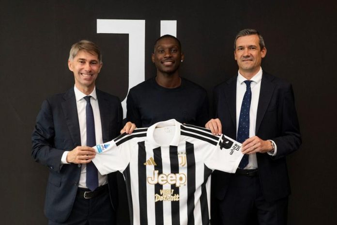 Juventus Pastikan Transfer Permanen Randal Kolo Muani dari PSG ke Turin